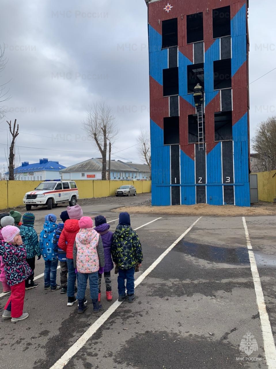 Воспитанники детского сада «Звездочка» в гостях у пожарных | 20.04.2021 |  Новости Калуги - БезФормата